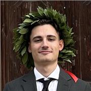 Dottore in Economia diplomato al Liceo Linguistico offre lezioni di inglese per livelli fino al B2